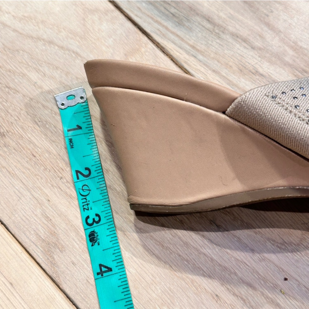 EAST 5th Memory Foam Wedge Sandals - Picture 9 of 9